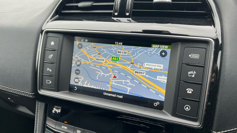 Jaguar F-Pace 2.0d [240] R-Sport 5dr Auto AWD Diesel Estate